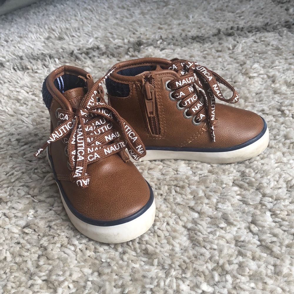 Náutica baby/toddler boots - Size US 5